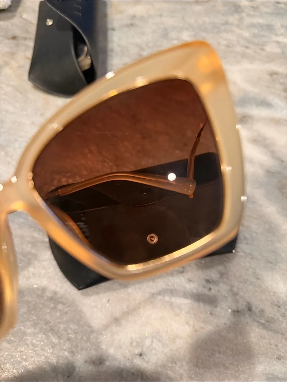Diff Eyewear Beck Transparent Oversized Square Sunglasses with Dark Lenses